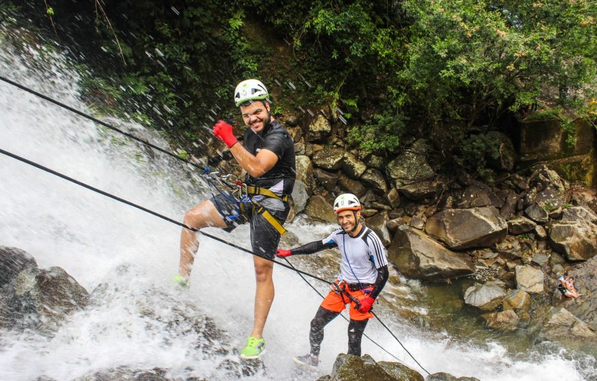 Desde Guatapé –  CANYONING (Mínimo 3 Personas)