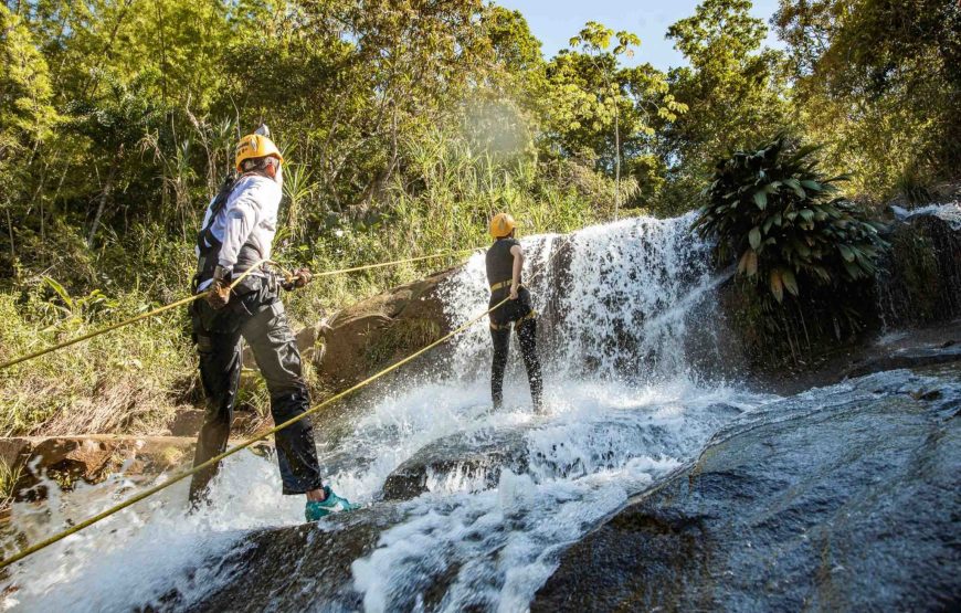 Desde Guatapé –  CANYONING (Mínimo 3 Personas)