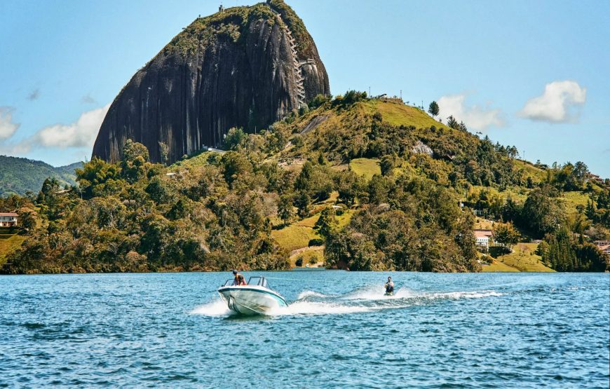 Desde Guatapé –  WAKEBOARD (Hasta 7 Personas)