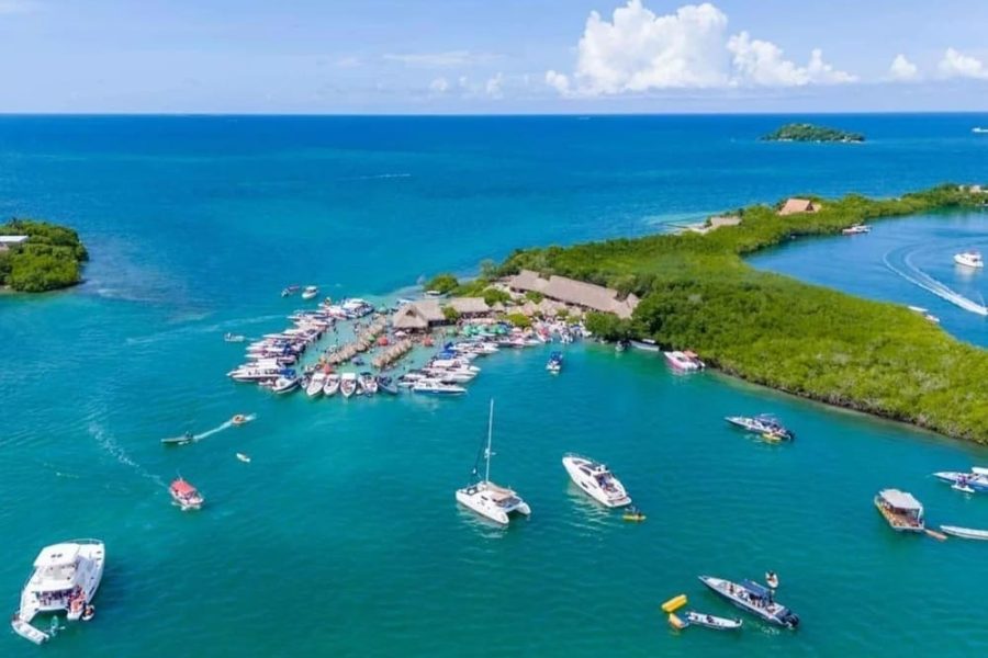 5 Islas Premium Básico + Acuario + Open Bar