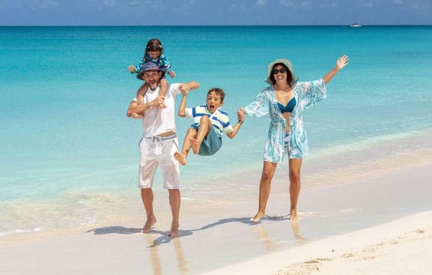 Playa Tranquila Familiar (Acuario + Mapaches + Snorkel)