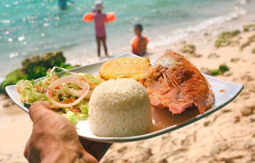 Playa Tranquila Básico Terrestre y Lancha